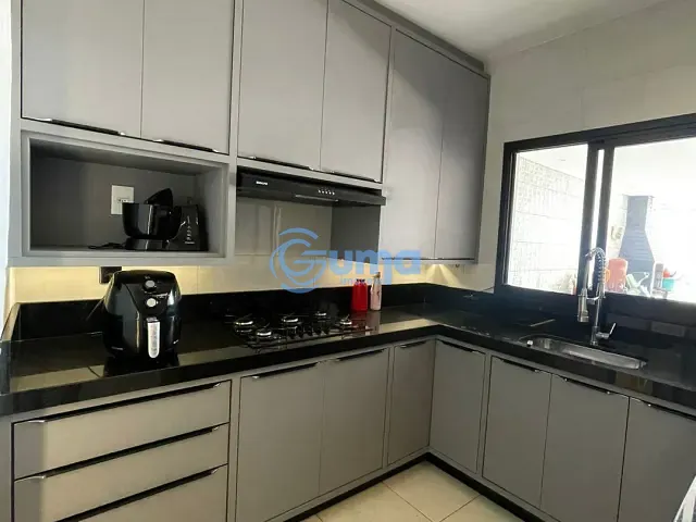 Sobrado com 71m² 2 quartos e 2 banheiros, à venda, no bairro Jardim São Miguel em Bragança Paulista