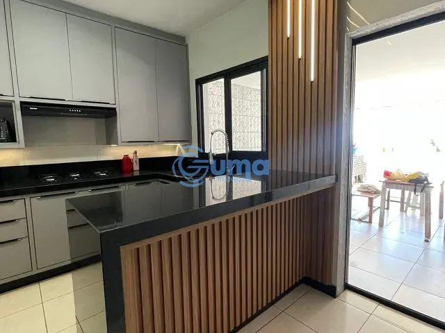 Sobrado com 71m² 2 quartos e 2 banheiros, à venda, no bairro Jardim São Miguel em Bragança Paulista