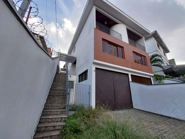 Foto do Sobrado - ÓTIMA SOBRADO RESIDENCIAL OU COMÉRCIO DE 150m²  03 QUARTOS l 4 VAGAS PARA ALUGAR NO BAIRRO FREGUSIA DO Ó-SP | Horus Imóveis