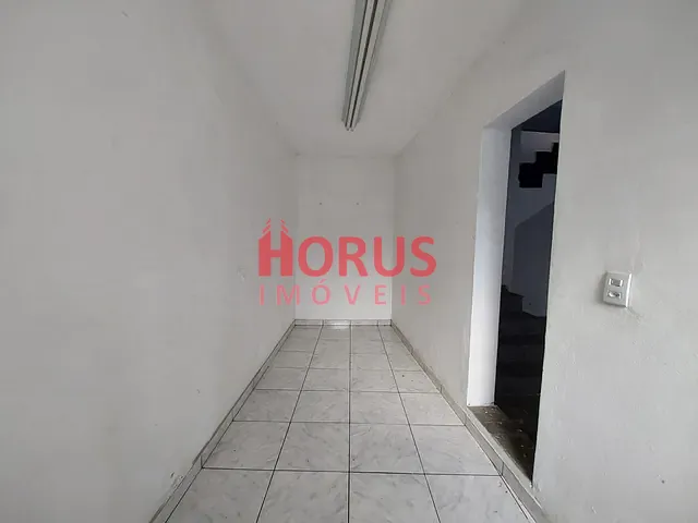 Sobrado com 150m² 3 quartos e 2 banheiros, para alugar, no bairro Jardim Monjolo em São Paulo