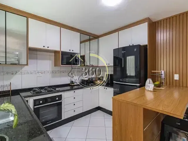 Sobrado 3 quartos e 4 banheiros, à venda ou para alugar, no bairro Vila Laís em São Paulo