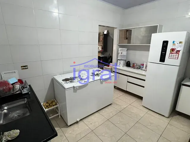 Sobrado 5 quartos e 4 banheiros, à venda, no bairro Vila Fachini em São Paulo