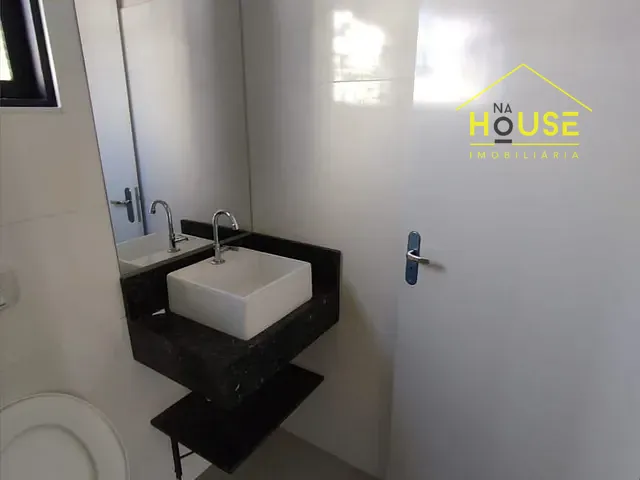 Sobrado 3 quartos e 2 banheiros, à venda, no bairro Vila Marim em Votuporanga