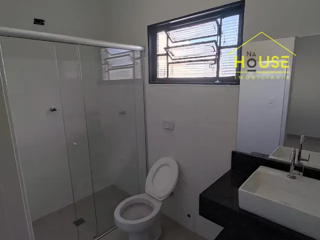 Sobrado 3 quartos e 2 banheiros, à venda, no bairro Vila Marim em Votuporanga