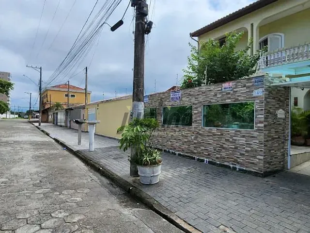 Sobrado com 250m² 3 quartos e 1 banheiro, à venda, no bairro Jardim Iberá em Itanhaém