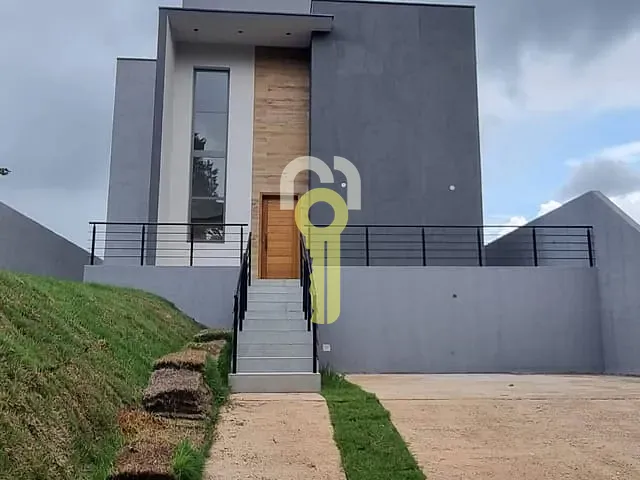 Sobrado com 500m² 3 quartos e 3 banheiros, à venda, no bairro Parque Rizzo II em Cotia