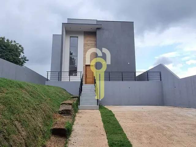 Sobrado com 500m² 3 quartos e 3 banheiros, à venda, no bairro Parque Rizzo II em Cotia