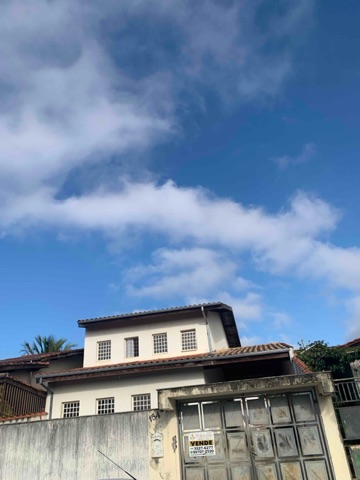 Sobrado 5 quartos e 2 banheiros, à venda, no bairro Residencial Mombaça I em Pindamonhangaba