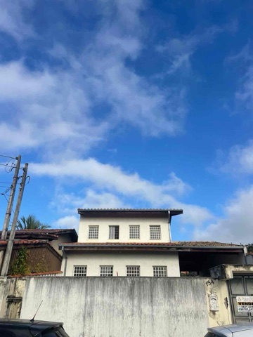 Sobrado 5 quartos e 2 banheiros, à venda, no bairro Residencial Mombaça I em Pindamonhangaba