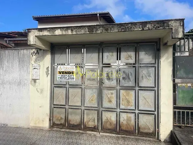 Sobrado 5 quartos e 2 banheiros, à venda, no bairro Residencial Mombaça I em Pindamonhangaba