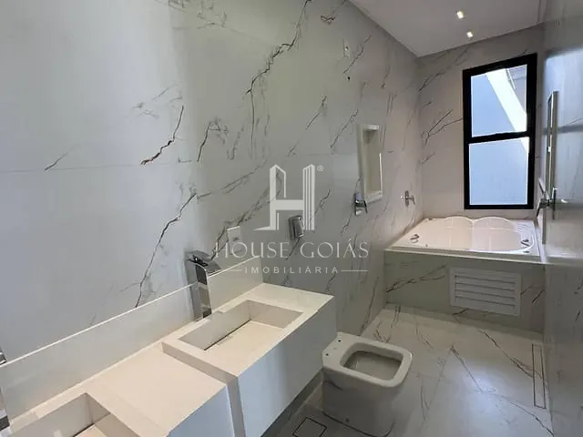 Sobrado com 153m² 3 quartos e 4 banheiros, à venda, no bairro Parque Amazônia em Goiânia