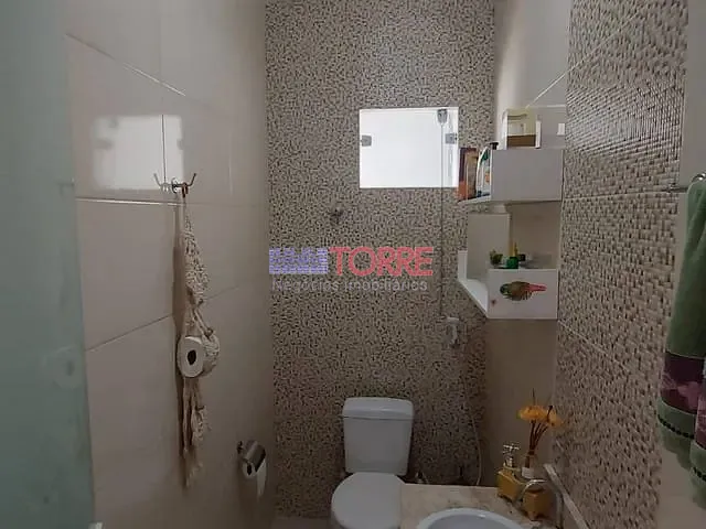 Sobrado com 185m² 3 quartos e 3 banheiros, à venda, no bairro Hernani Sá em Ilhéus