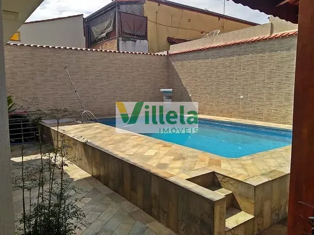 Sobrado com 250m² 5 quartos e 5 banheiros, à venda, no bairro Jardim Nova Poá em Poá