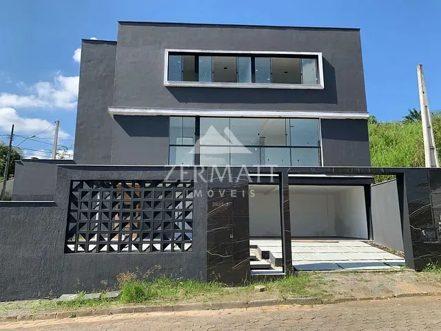 Sobrado com 150m² 3 quartos e 3 banheiros, à venda, no bairro Salto em Blumenau