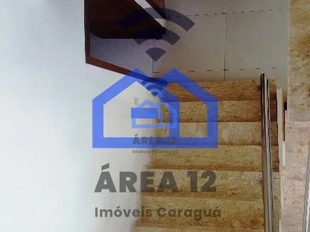 Sobrado com 300m² 4 quartos e 6 banheiros, à venda, no bairro Sumaré em Caraguatatuba
