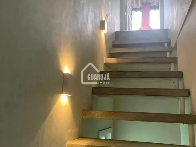 Sobrado com 87m² 3 quartos e 4 banheiros, à venda, no bairro Jardim Brasil II em Guarujá