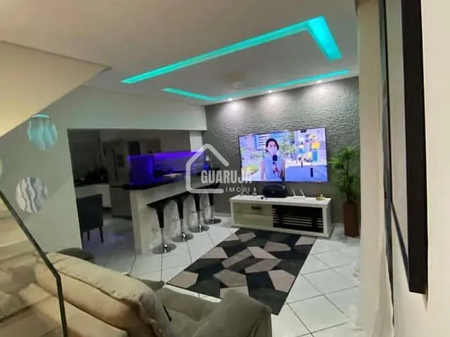 Sobrado com 87m² 3 quartos e 4 banheiros, à venda, no bairro Jardim Brasil II em Guarujá