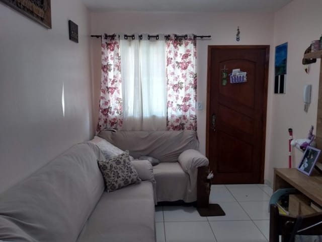 Sobrado com 70m² 2 quartos e 1 banheiro, à venda, no bairro Jardim Meliunas em São Paulo