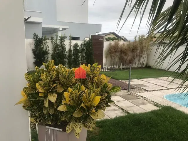 Sobrado com 425m² 4 quartos e 3 banheiros, à venda, no bairro Nossa Senhora do Perpétuo Socorro em Pindamonhangaba