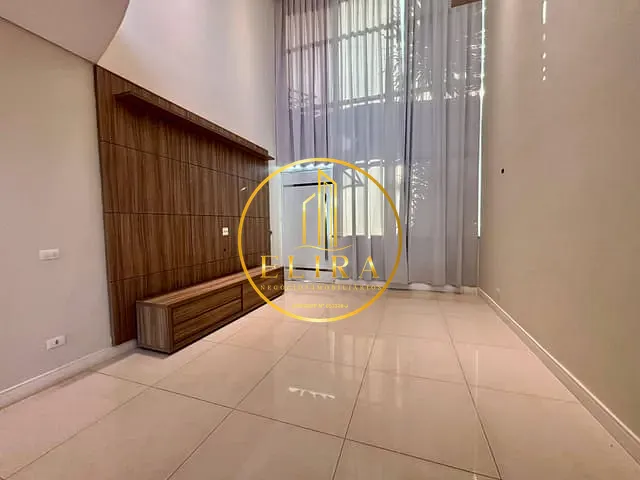 Sobrado com 250m² 3 quartos e 4 banheiros, à venda, no bairro Jardim Souza Queiroz em Santa Bárbara D'Oeste