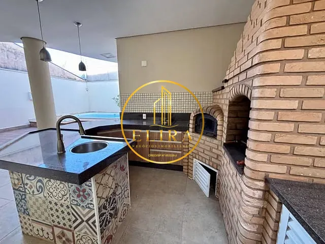 Sobrado com 250m² 3 quartos e 4 banheiros, à venda, no bairro Jardim Souza Queiroz em Santa Bárbara D'Oeste