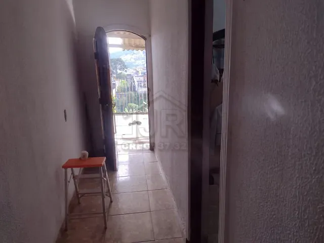 Sobrado com 190m² 3 quartos e 2 banheiros, à venda, no bairro Jardim Zaira em Mauá