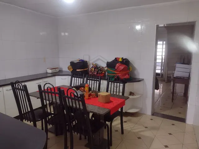 Sobrado com 190m² 3 quartos e 2 banheiros, à venda, no bairro Jardim Zaira em Mauá