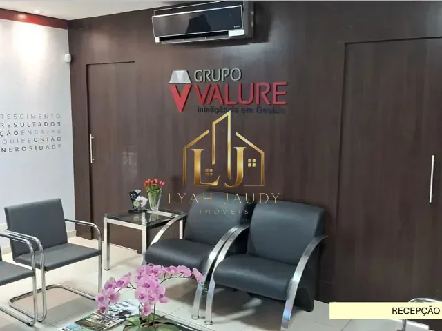 Sobrado com 239m², à venda, no bairro Baú em Cuiabá