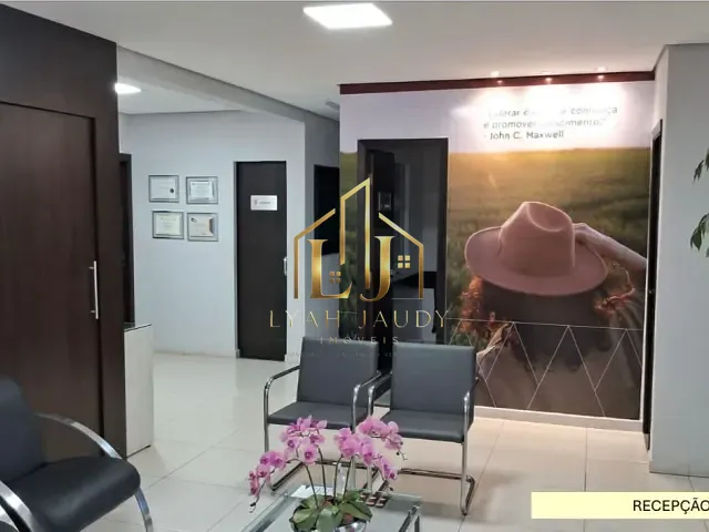 Sobrado com 239m², à venda, no bairro Baú em Cuiabá
