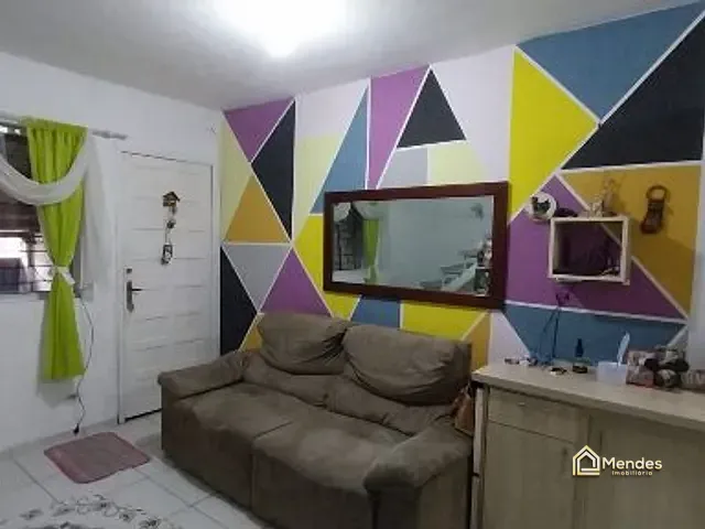 Sobrado com 60m² 2 quartos e 1 banheiro, à venda, no bairro Ganchinho em Curitiba