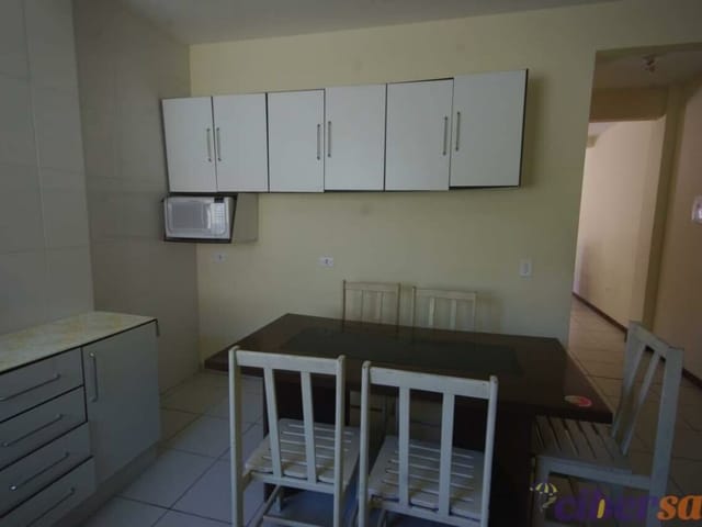 Sobrado com 85m² 4 quartos e 2 banheiros, para alugar, no bairro Ingleses do Rio Vermelho em Florianópolis