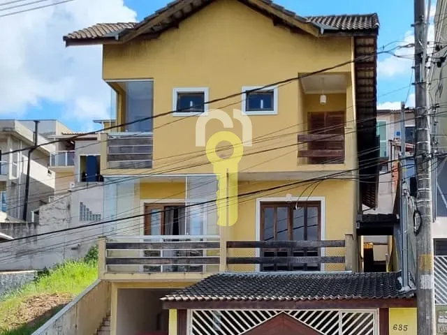 Sobrado com 125m² 3 quartos e 3 banheiros, à venda ou para alugar, no bairro Jardim Rio das Pedras em Cotia