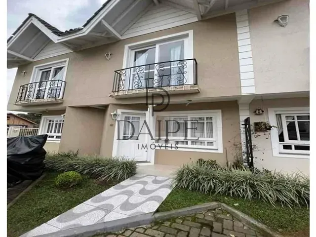 Sobrado com 85m² 2 quartos e 2 banheiros, à venda, no bairro Centro em Canela