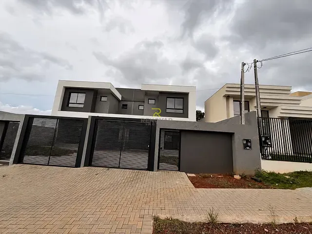 Sobrado 3 quartos e 2 banheiros, para alugar, no bairro Boqueirão em Guarapuava