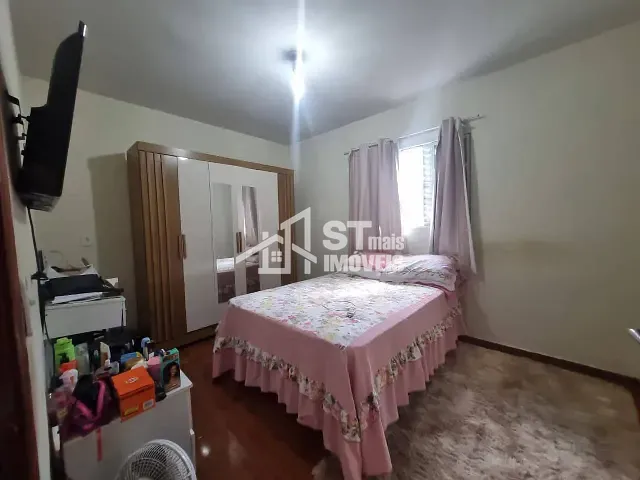 Sobrado com 150m² 4 quartos e 2 banheiros, à venda, no bairro João Teixeira Filho em Andradas