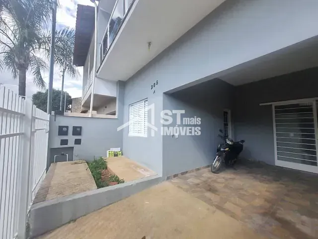Sobrado com 150m² 4 quartos e 2 banheiros, à venda, no bairro João Teixeira Filho em Andradas