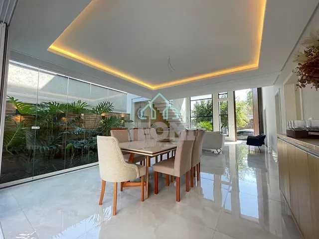 Sobrado com 251m² 3 quartos e 4 banheiros, à venda, no bairro Bairro dos Guedes em Tremembé
