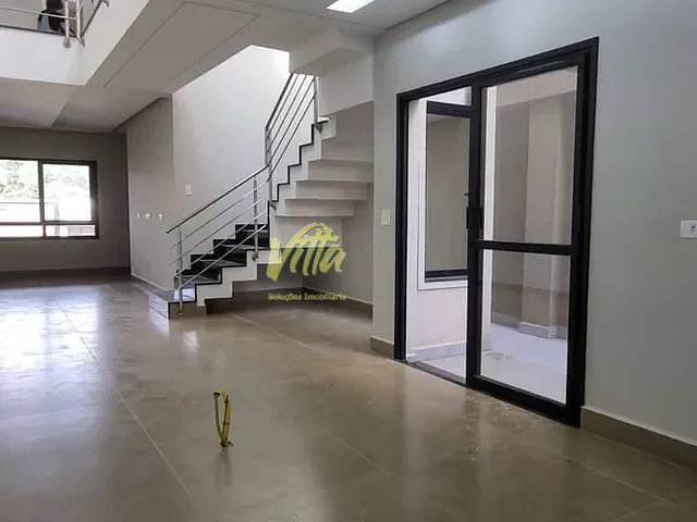 Sobrado 3 quartos e 3 banheiros, à venda, no bairro Iguaçu em Araucária