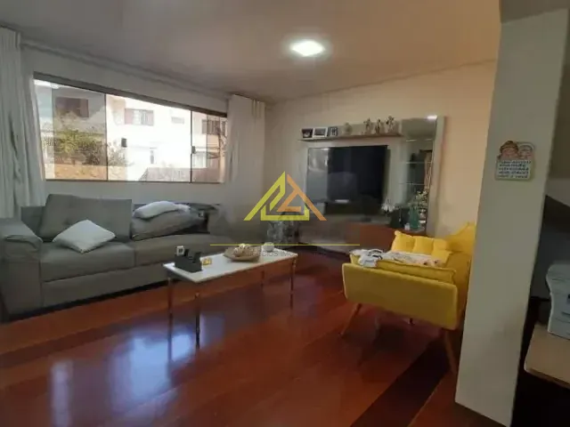 Sobrado com 677m² 3 quartos e 8 banheiros, à venda, no bairro Vila Dom Pedro II em São Paulo