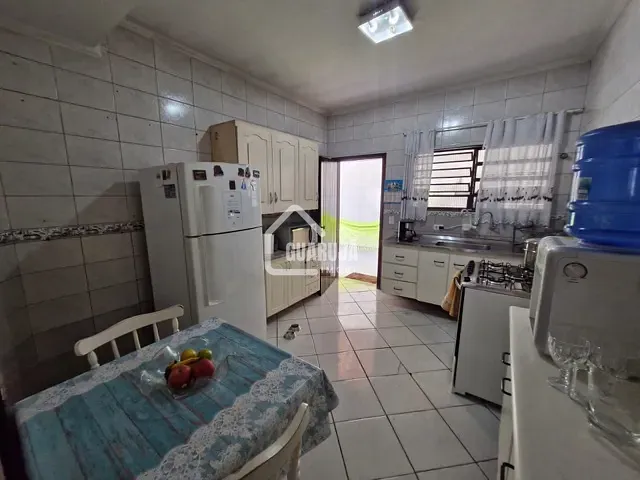 Sobrado 2 quartos e 2 banheiros, à venda, no bairro Jardim Santana (Vicente de Carvalho) em Guarujá