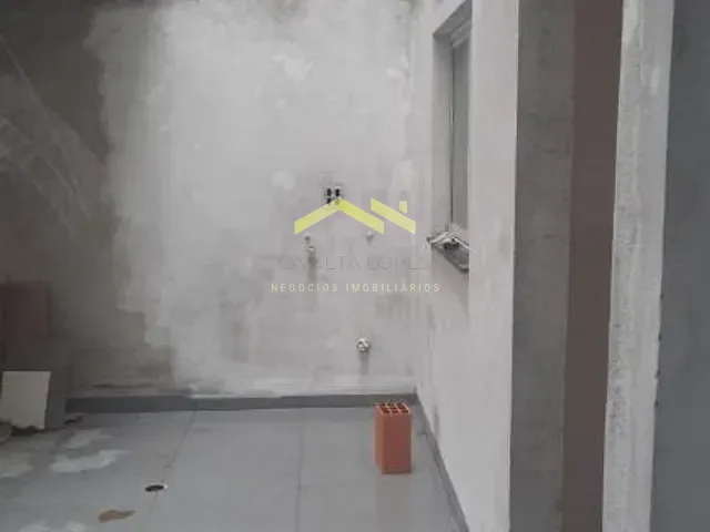Sobrado 2 quartos e 1 banheiro, à venda, no bairro Utinga em Santo André