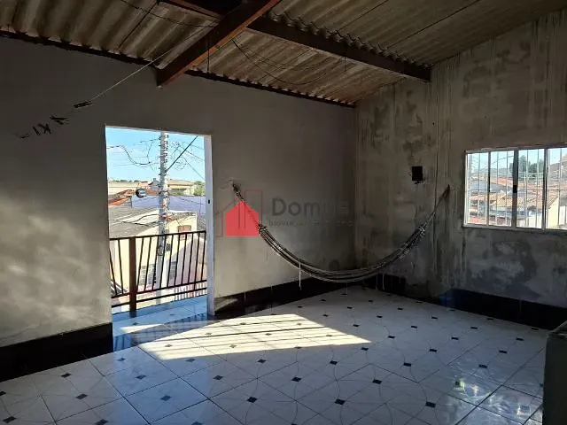 Sobrado com 250m² 3 quartos e 1 banheiro, à venda, no bairro Conjunto Residencial Araretama em Pindamonhangaba