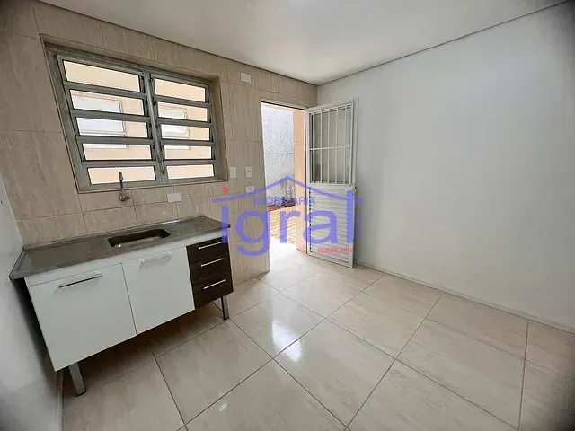 Sobrado 2 quartos e 2 banheiros, à venda, no bairro Vila do Encontro em São Paulo