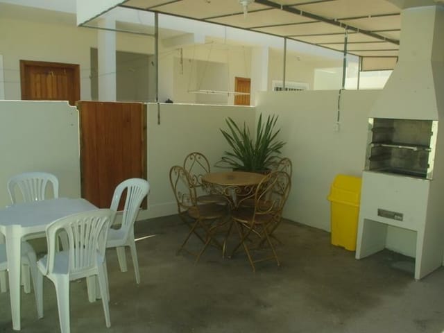 Sobrado com 75m² 3 quartos e 2 banheiros, para alugar, no bairro Ingleses do Rio Vermelho em Florianópolis
