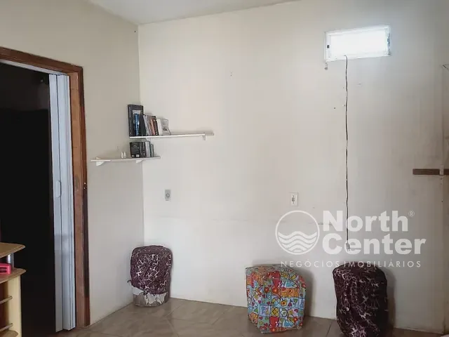 Sobrado com 275m² 4 quartos e 2 banheiros, à venda, no bairro Pinheiros em Balneário Barra do Sul