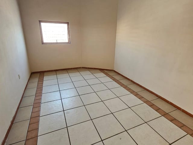Sobrado com 230m² 4 quartos e 3 banheiros, à venda, no bairro Residencial Mombaça I em Pindamonhangaba