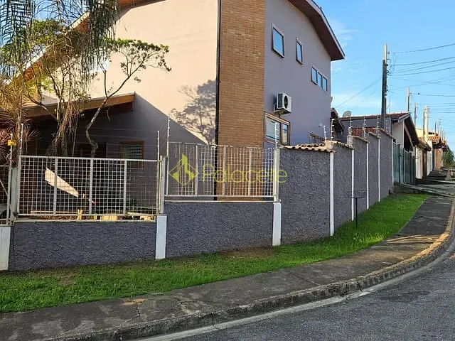 Sobrado com 230m² 4 quartos e 3 banheiros, à venda, no bairro Residencial Mombaça I em Pindamonhangaba