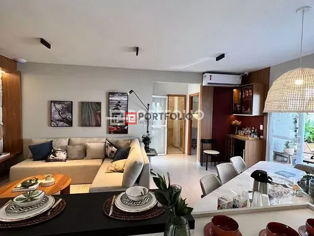 Sobrado com 256m² 4 quartos e 2 banheiros, à venda, no bairro Jardins Berlim em Senador Canedo