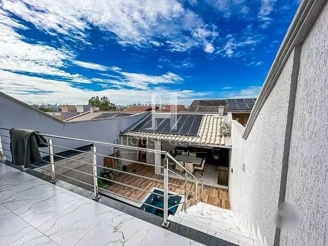 Sobrado com 210m² 3 quartos e 5 banheiros, à venda, no bairro Setor Gentil Meireles em Goiânia