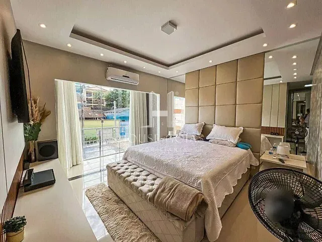 Sobrado com 210m² 3 quartos e 5 banheiros, à venda, no bairro Setor Gentil Meireles em Goiânia